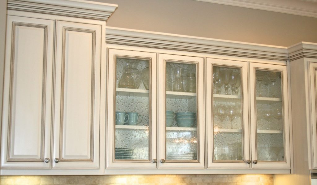 Seeded Glass Kitchen Cabinets